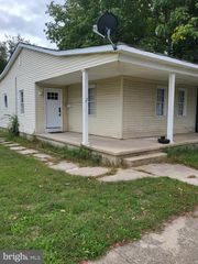 17 W FOUNDRY ST W, Millville, NJ 08332