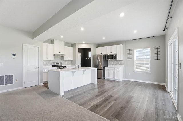 5989 Outlook Court, Hamilton Twp, OH 45152