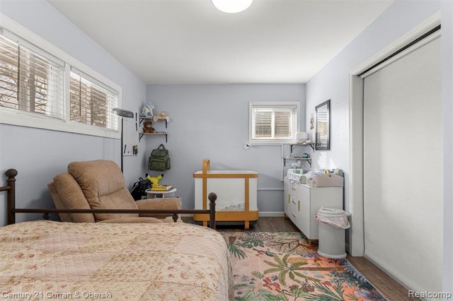 9329 Merriman Road, Livonia, MI 48150