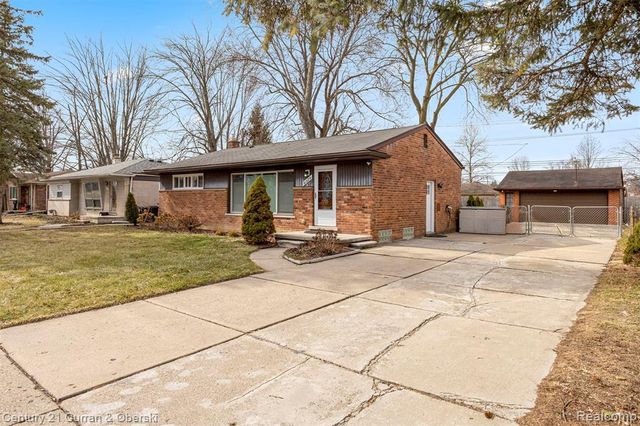 9329 Merriman Road, Livonia, MI 48150