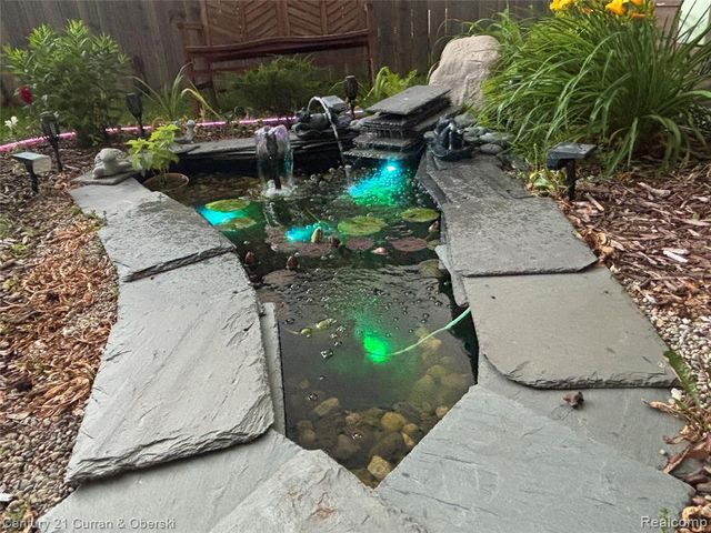 9329 Merriman Road, Livonia, MI 48150