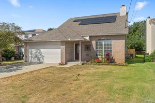 1951 Esplanade St, Navarre, FL 32566