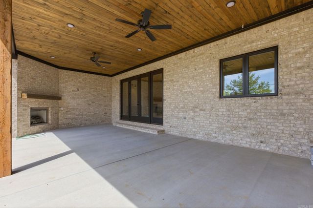 901 Cimarron Cove, Benton, AR 72019