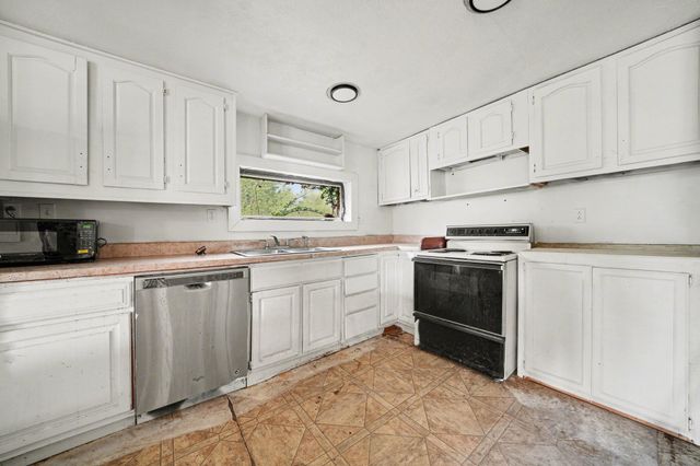 8612 Stevensville Baroda Road, Baroda, MI 49101