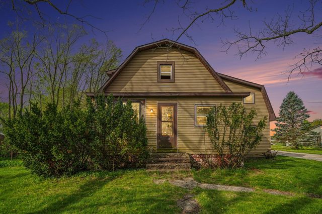 8612 Stevensville Baroda Road, Baroda, MI 49101