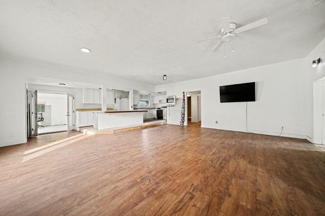 8612 Stevensville Baroda Road, Baroda, MI 49101