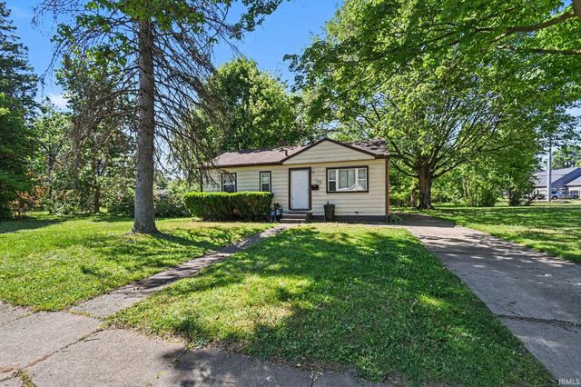 1242 Howard Street, South Bend, IN 46617
