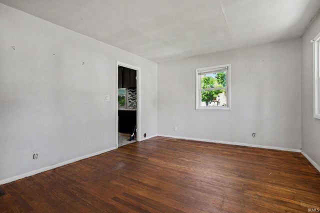 1242 Howard Street, South Bend, IN 46617