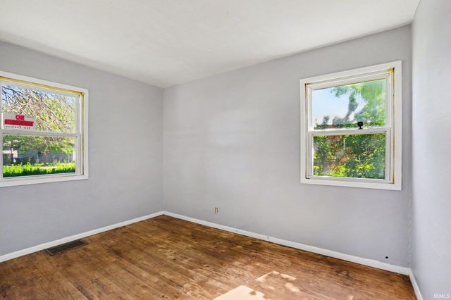 1242 Howard Street, South Bend, IN 46617