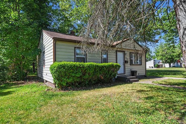 1242 Howard Street, South Bend, IN 46617