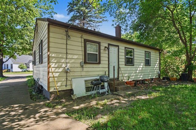 1242 Howard Street, South Bend, IN 46617