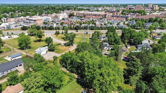 1242 Howard Street, South Bend, IN 46617