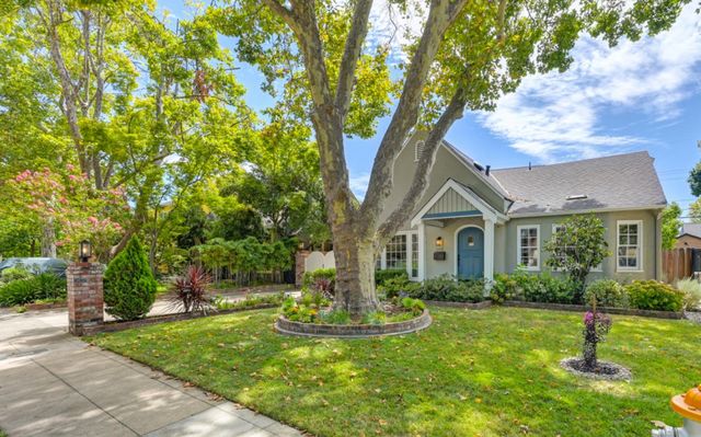 2716 6th Ave, Sacramento, CA 95818
