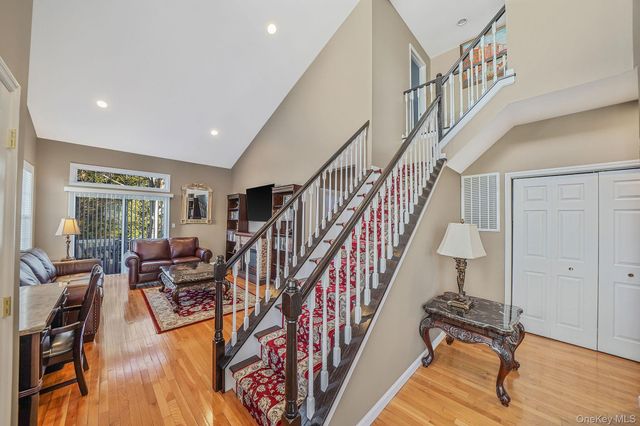 96 Manitou Trail 96, Kings Park, NY 11754