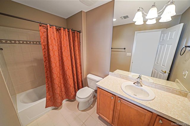 96 Manitou Trail 96, Kings Park, NY 11754