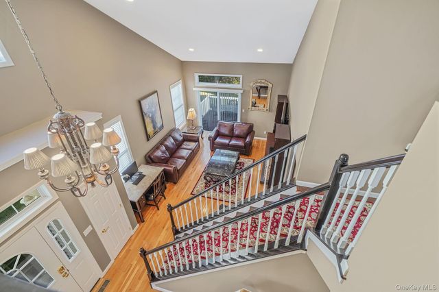 96 Manitou Trail 96, Kings Park, NY 11754