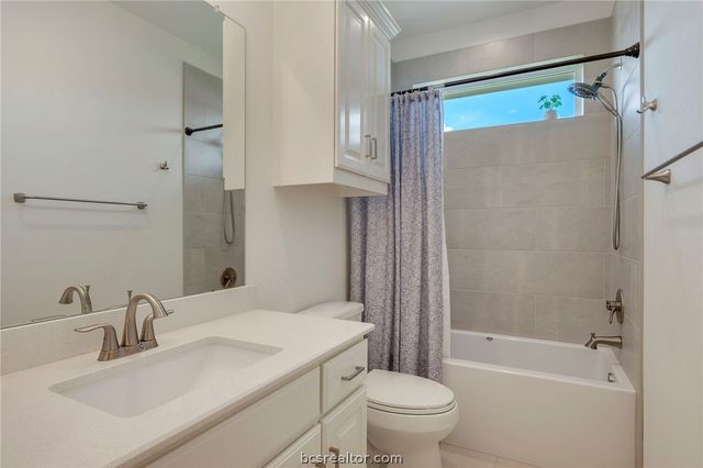 3500 Abingdon Cove, Bryan, TX 77808
