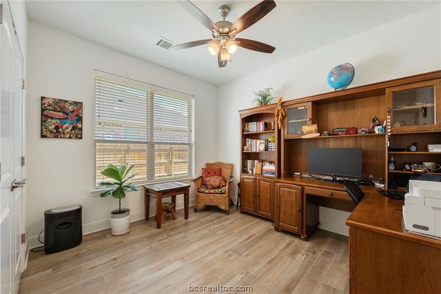 3500 Abingdon Cove, Bryan, TX 77808