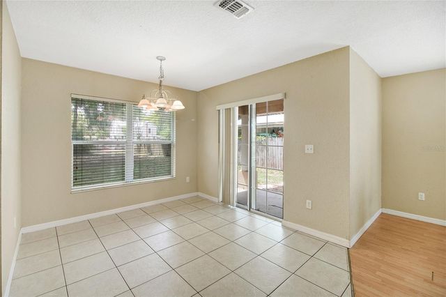 305 W FOUNTAIN STREET, Fruitland Park, FL 34731