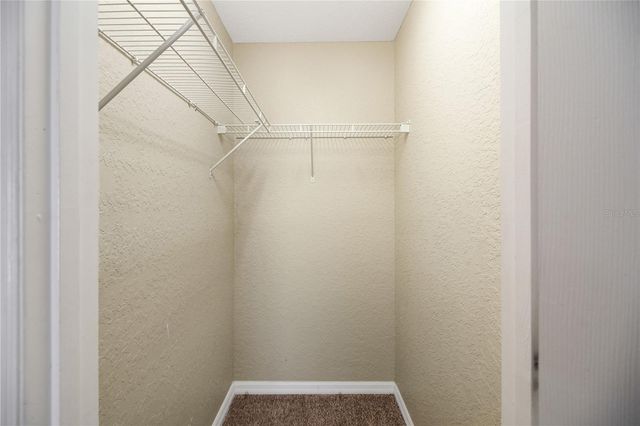 305 W FOUNTAIN STREET, Fruitland Park, FL 34731