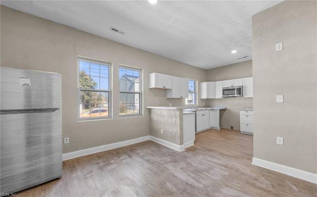 2001 Peach ST, Portsmouth, VA 23704