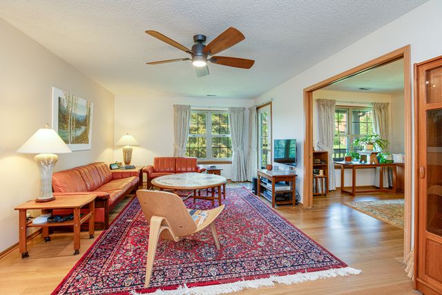 310 Carriage Way 2D, Bloomingdale, IL 60108