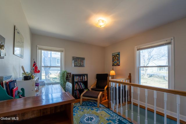 2232 Rosendale Road, Niskayuna, NY 12309