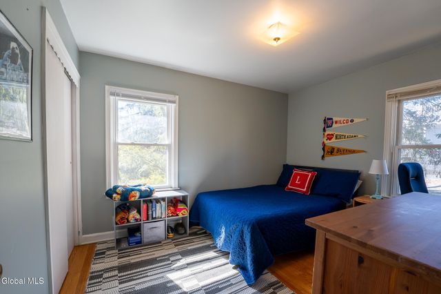 2232 Rosendale Road, Niskayuna, NY 12309