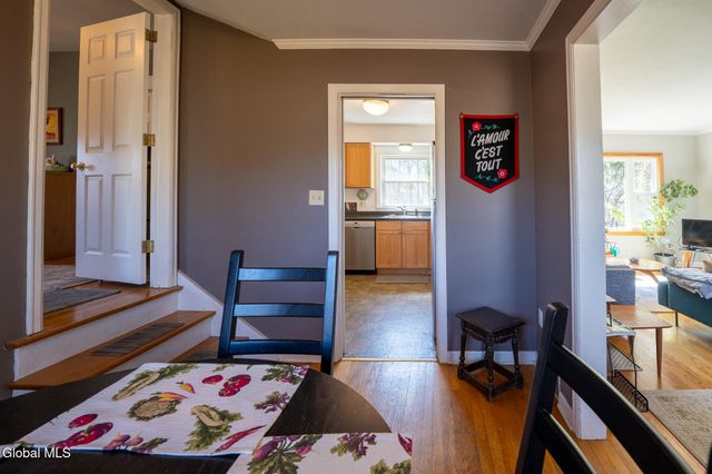 2232 Rosendale Road, Niskayuna, NY 12309