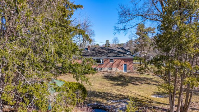 2232 Rosendale Road, Niskayuna, NY 12309