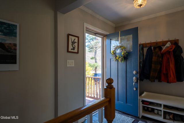 2232 Rosendale Road, Niskayuna, NY 12309