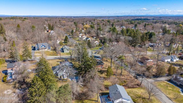 2232 Rosendale Road, Niskayuna, NY 12309