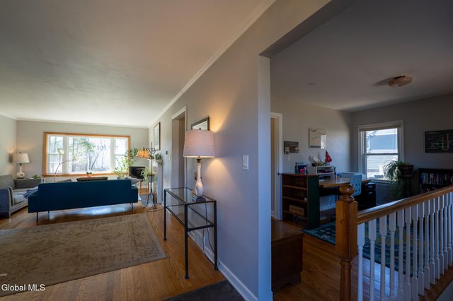 2232 Rosendale Road, Niskayuna, NY 12309