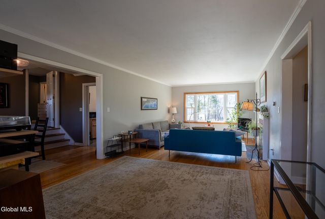 2232 Rosendale Road, Niskayuna, NY 12309