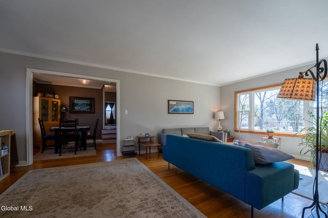 2232 Rosendale Road, Niskayuna, NY 12309