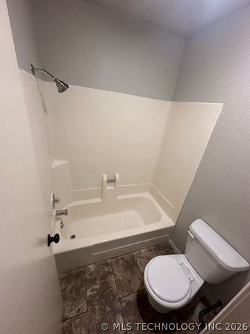 2701 Juniper Avenue 113, Broken Arrow, OK 74012