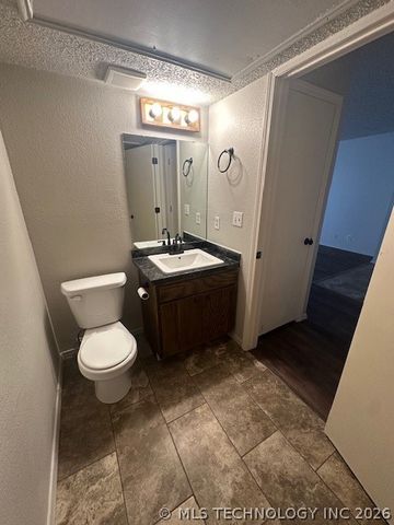 2701 Juniper Avenue 113, Broken Arrow, OK 74012