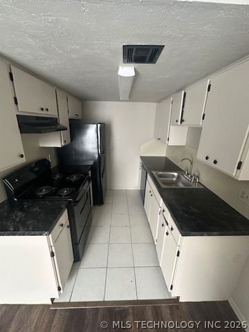 2701 Juniper Avenue 113, Broken Arrow, OK 74012