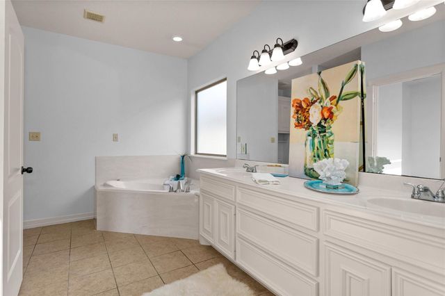 111 Cove Place, Montgomery, TX 77356