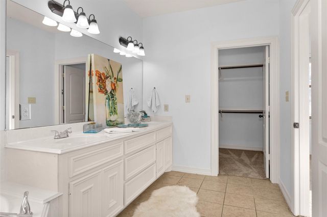 111 Cove Place, Montgomery, TX 77356