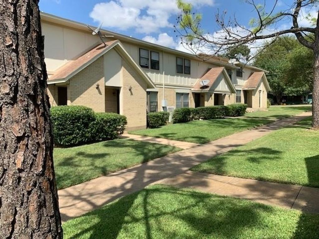 1905 W Morton Street 17, Denison, TX 75020