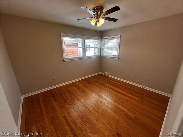 23130 Gardner Street, Oak Park, MI 48237