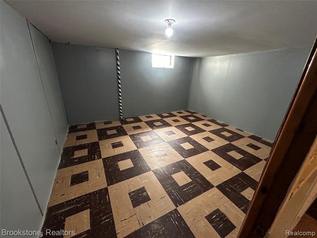 23130 Gardner Street, Oak Park, MI 48237