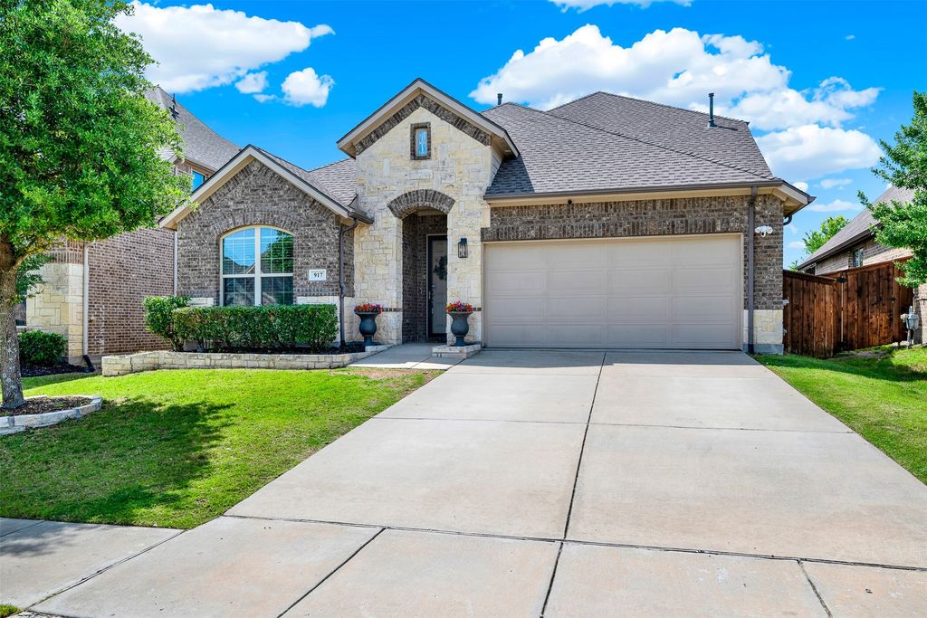 917 Llano Falls Drive, Mckinney, TX 75071