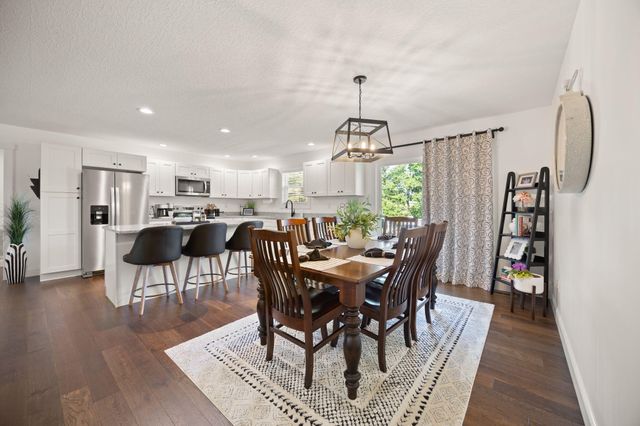 98 Deerview Lane, Russell Springs, KY 42642