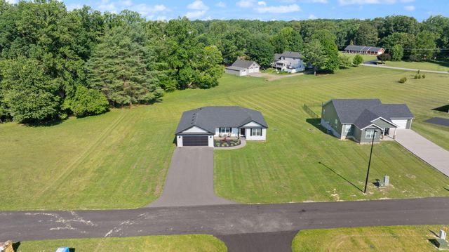 98 Deerview Lane, Russell Springs, KY 42642