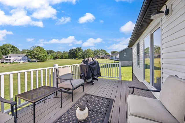 98 Deerview Lane, Russell Springs, KY 42642