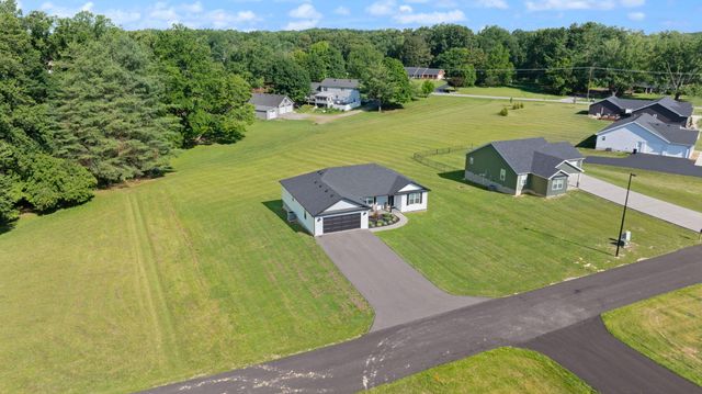 98 Deerview Lane, Russell Springs, KY 42642