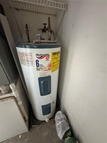 24862 US HIGHWAY 19 N 2105, Clearwater, FL 33763