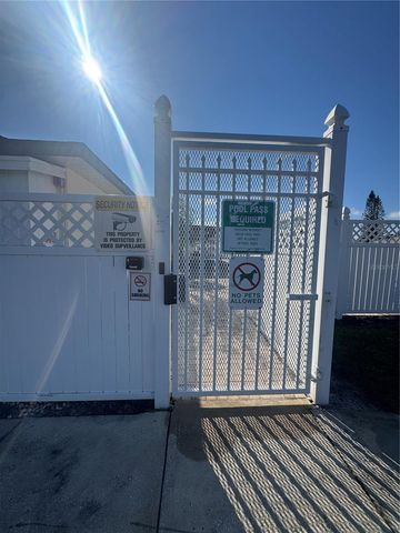 24862 US HIGHWAY 19 N 2105, Clearwater, FL 33763